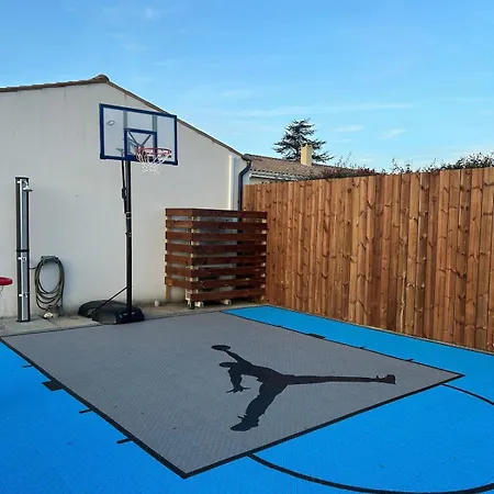 Nathan, Fun And Calm Rochefort Villa