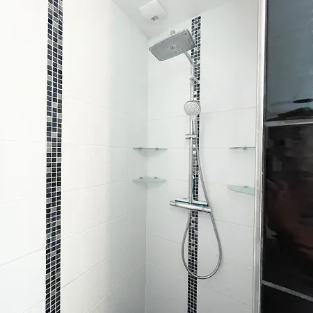 Nathan, Fun And Calm Rochefort Villa *