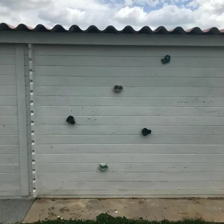 Nathan, Fun And Calm Rochefort Villa *