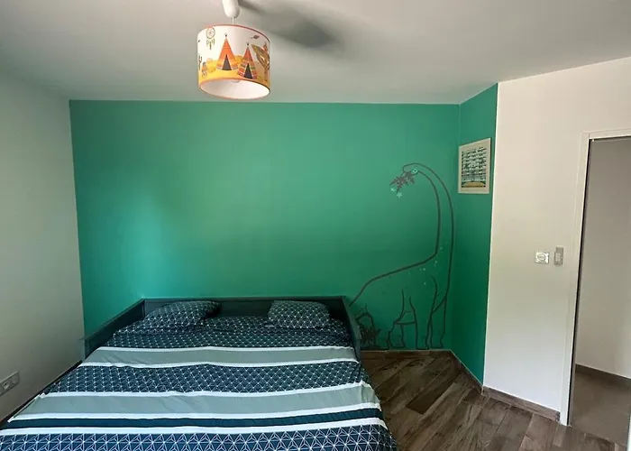 Вилла Nathan, Fun And Calm Rochefort *